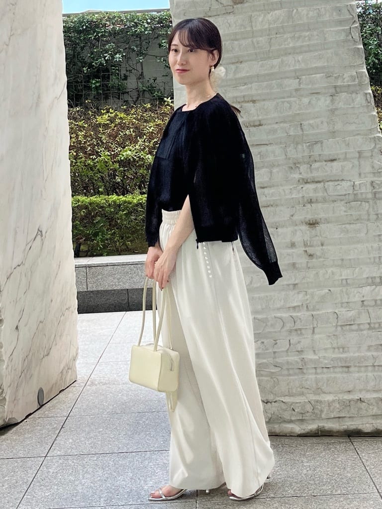 はばさんの「Couture brooch｜LEVITAシアージップアップブルゾン」を使ったコーディネート