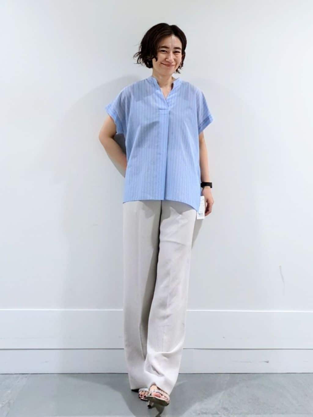 ミズタさんの「UNTITLED｜【洗える/スキッパー】フレンチスリーブシアーブラウス」を使ったコーディネート