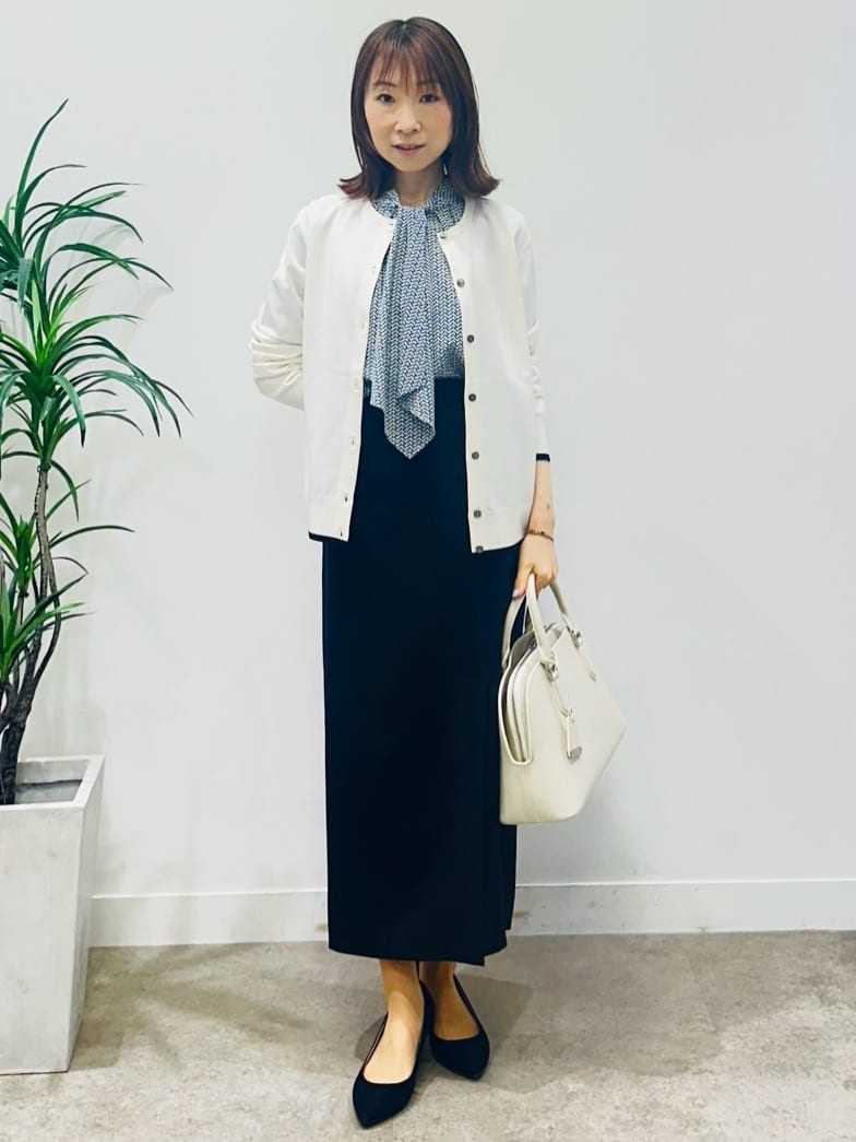 Miwaさんの「UNTITLED｜【通勤/オフィス】ジオメ柄ボウタイブラウス」を使ったコーディネート