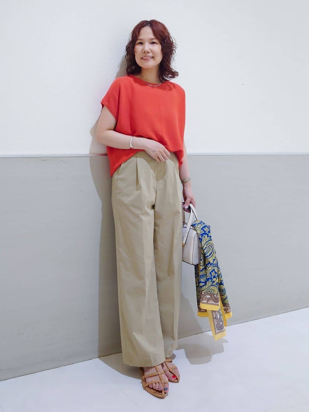 maruさんの「THE SHOP TK｜【6色展開】さらさらフレンチニット【毛玉になりにくい/洗濯機OK】」を使ったコーディネート