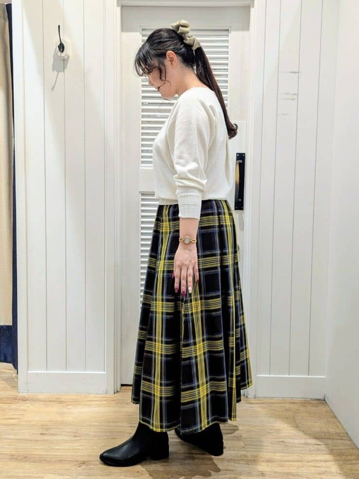 ayakaさんの「Dessin｜【洗える】ウールブレンド後ろボタンニット」を使ったコーディネート