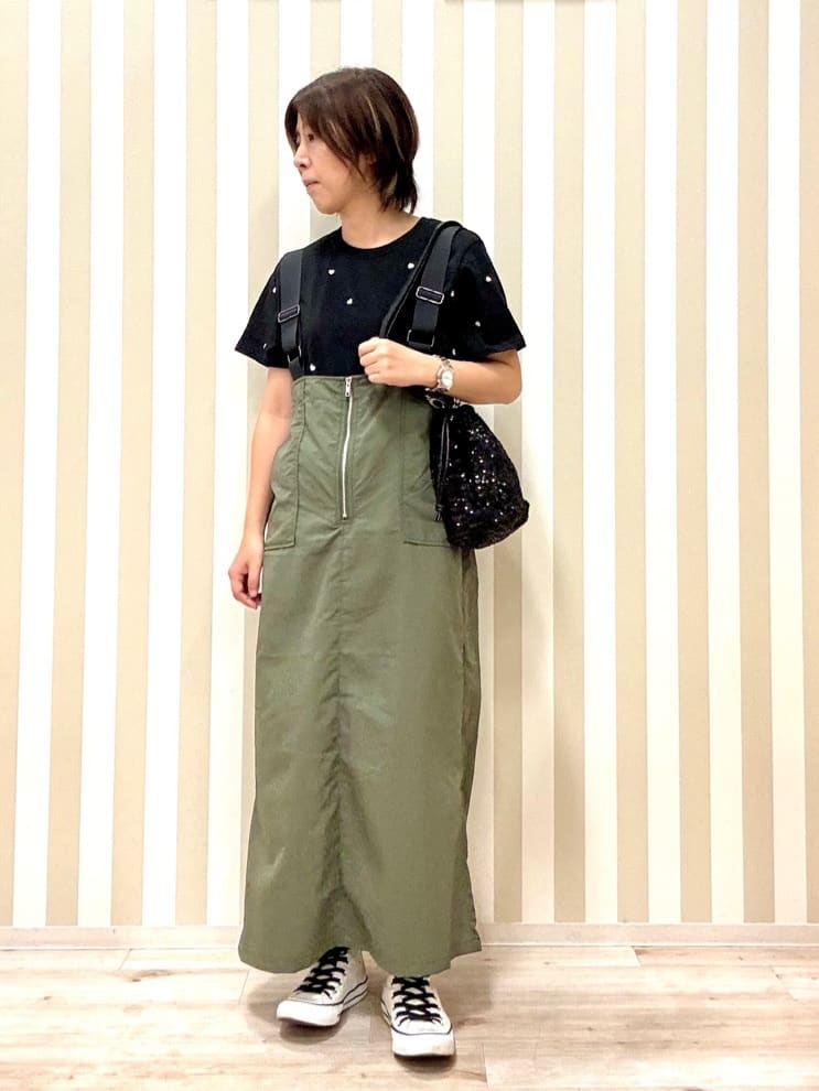 pieceさんの「SHOO･LA･RUE｜◆スパンコール巾着ショルダーバッグ」を使ったコーディネート