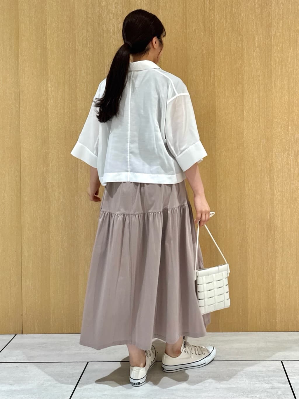nanaさんの「UNTITLED｜【前開き/洗える】ショート丈シアーシャツ」を使ったコーディネート