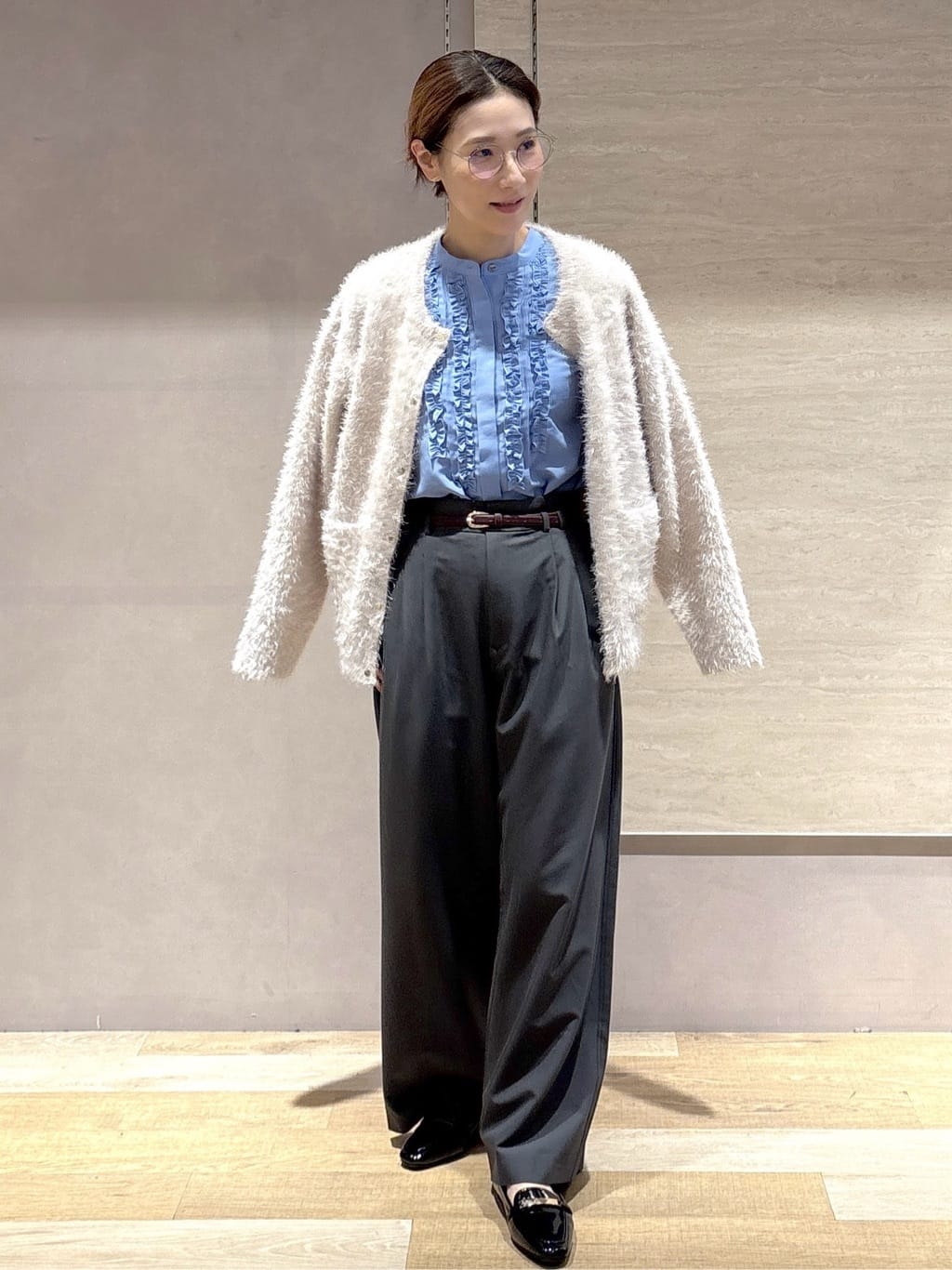 たけねぇさんの「OPAQUE.CLIP｜ベルト付きタックワイドパンツ【洗濯機OK】」を使ったコーディネート