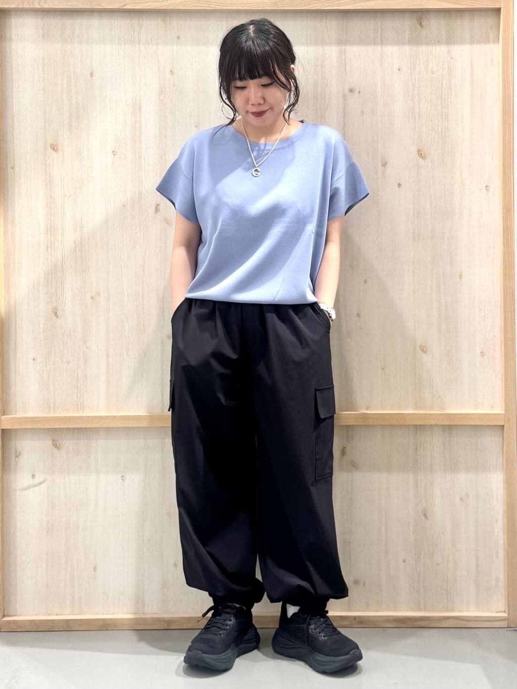 nanaさんの「THE SHOP TK｜さらさらフレアスリーブサマーニット【毛玉になりにくい/UV/洗濯機OK】」を使ったコーディネート