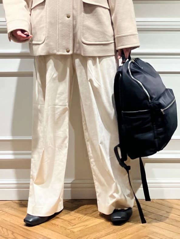 TSUKUIさんの「DRESSTERIOR｜ソフト別珍イージーパンツ」を使ったコーディネート
