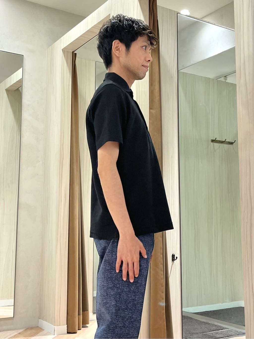 URAさんの「TAKEO KIKUCHI｜【抗菌防臭／9色5サイズ展開】ハニカムメランジ ポロシャツ」を使ったコーディネート