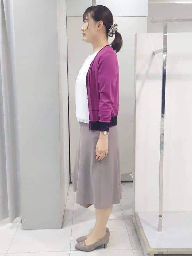 AZUSAさんの「Reflect｜【WEB先行カラーあり／手洗い可／アンサンブル可】バイカラーカーディガン」を使ったコーディネート