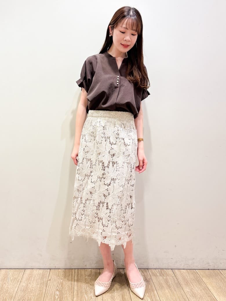 ayaさんの「index｜《7色展開／XS-LLサイズ》タックスリーブスキッパーブラウス【洗濯機洗い可／吸水速乾／抗ピル／防シ」を使ったコーディネート