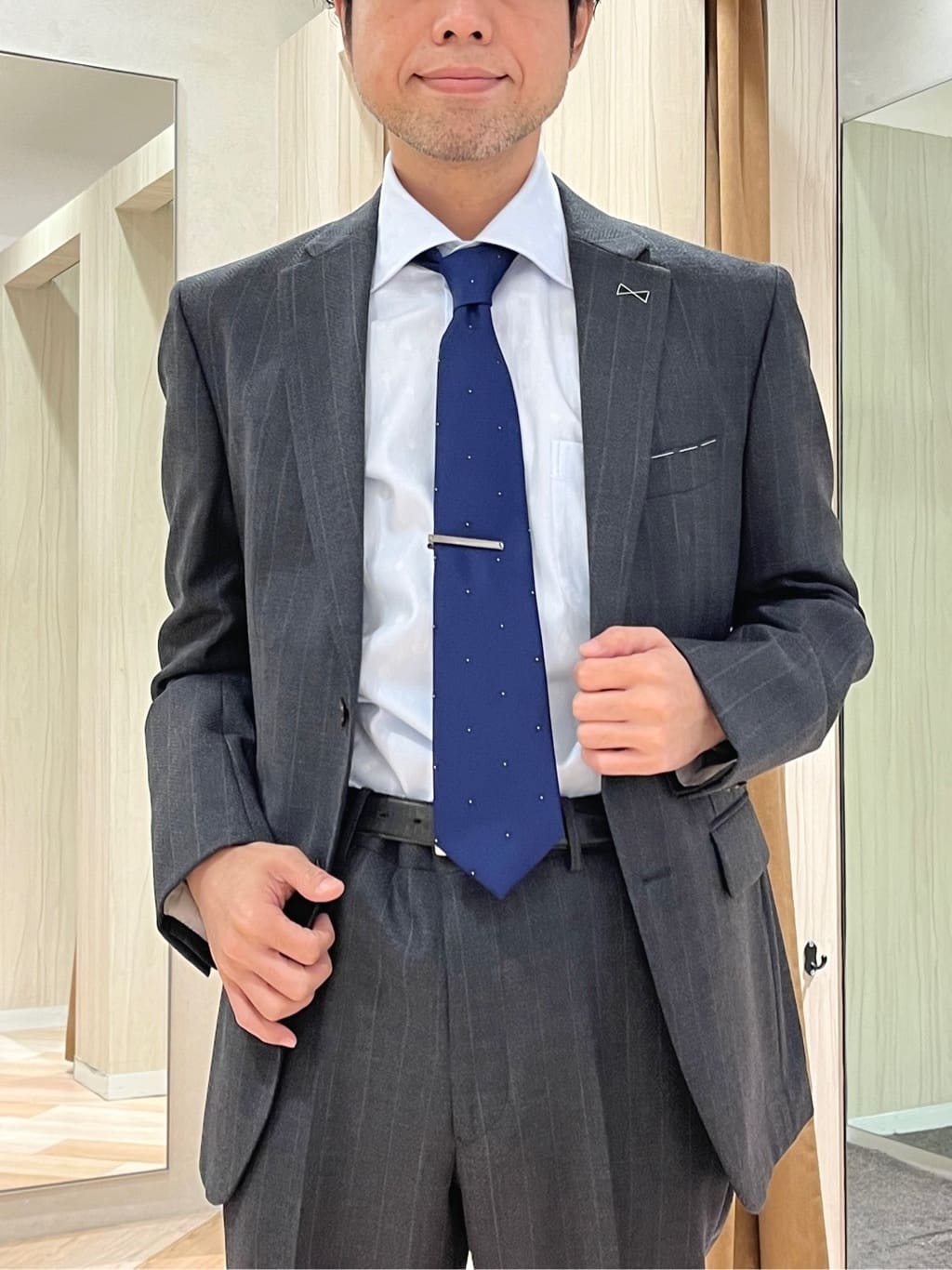 URAさんの「TAKEO KIKUCHI｜【THE FLAGSHIP】矢絣 ストライプ スーツ」を使ったコーディネート