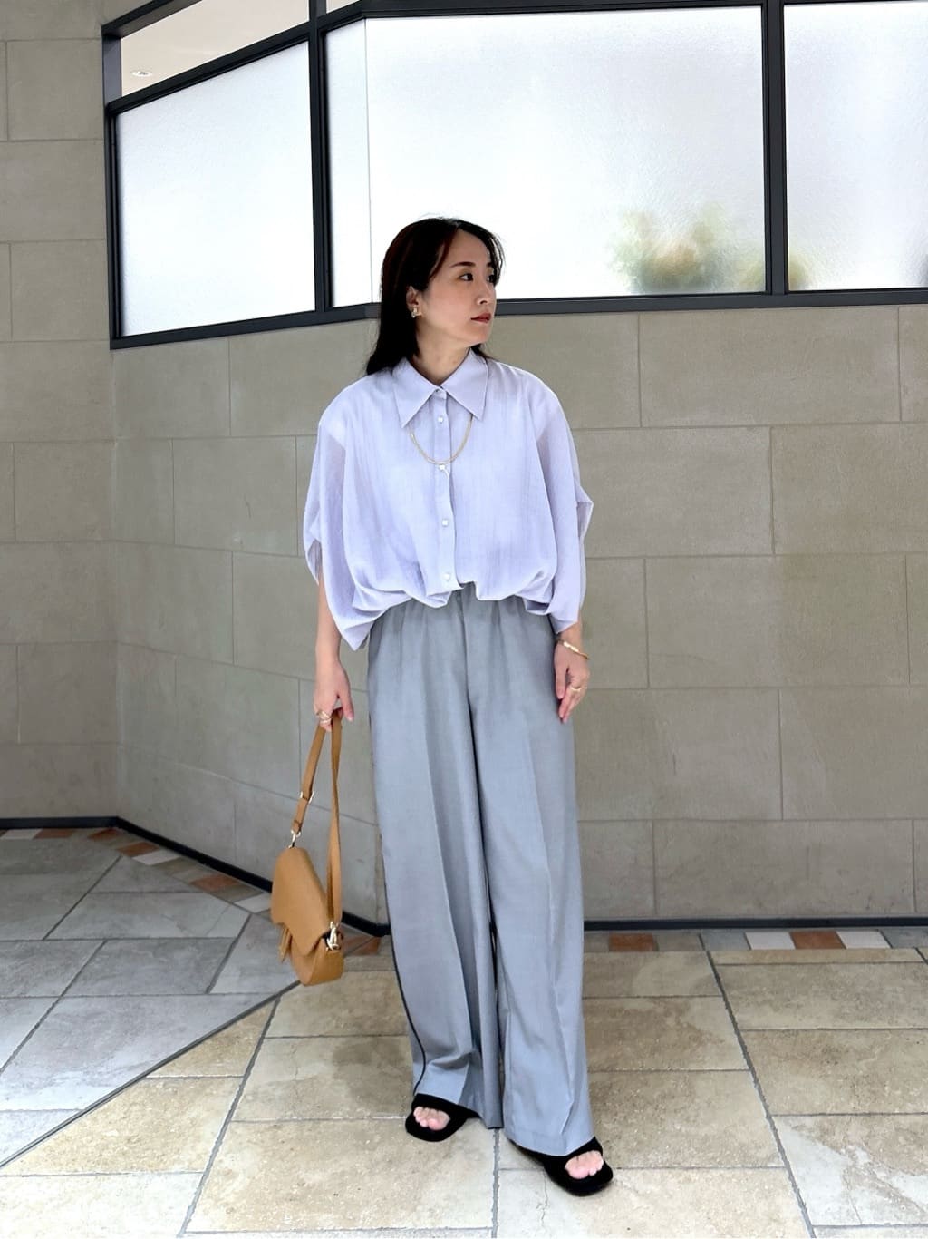 よねさんの「INDIVI｜バルーンフォルムブラウス」を使ったコーディネート
