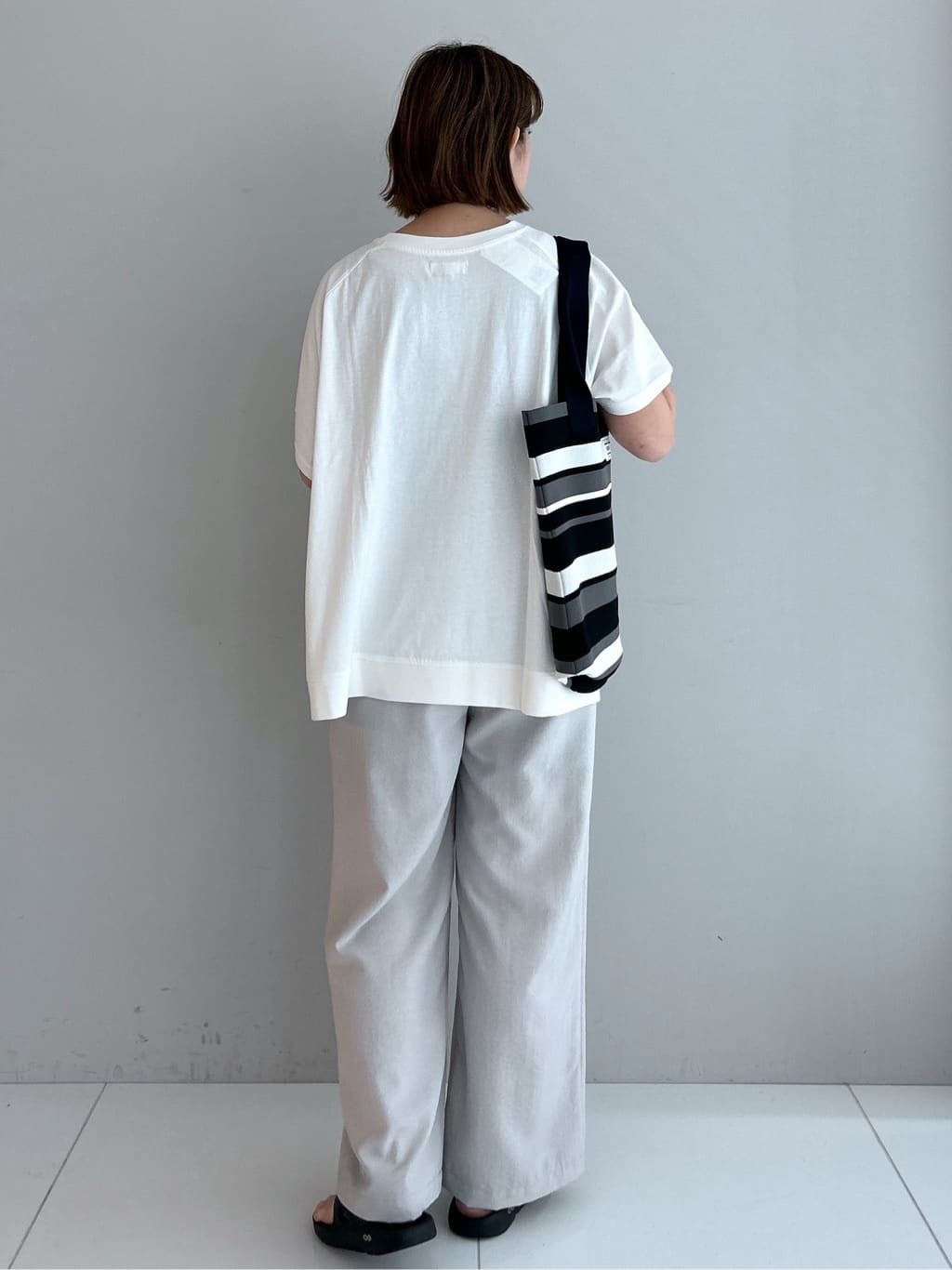 Hirokaさんの「Dessin｜【マシンウォッシャブル・A4収納可】ランダムボーダーニットBAG」を使ったコーディネート