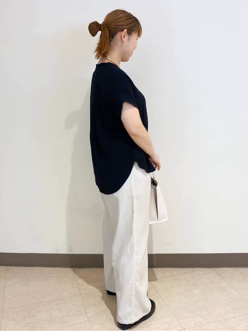 mayuさんの「OPAQUE.CLIP｜《7色展開／SS-LLサイズ》ストレッチスキッパーブラウス／セットアップ対応【洗濯機洗い可／防シワ】」を使ったコーディネート