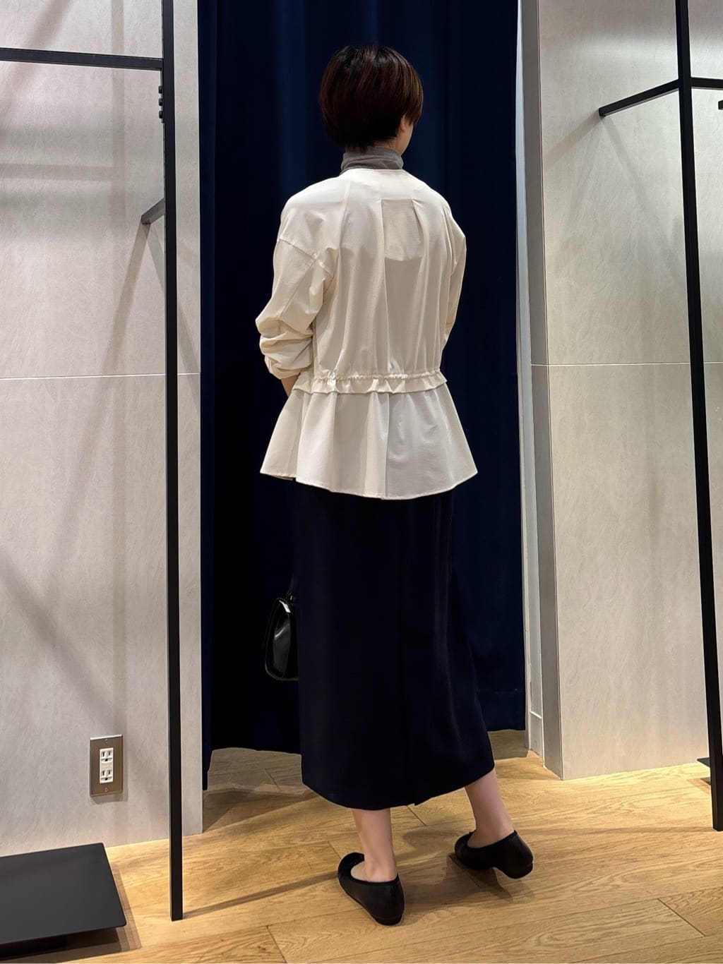 kanaeさんの「INDIVI｜【洗える／薄手／ラメ】シアーラメニット」を使ったコーディネート