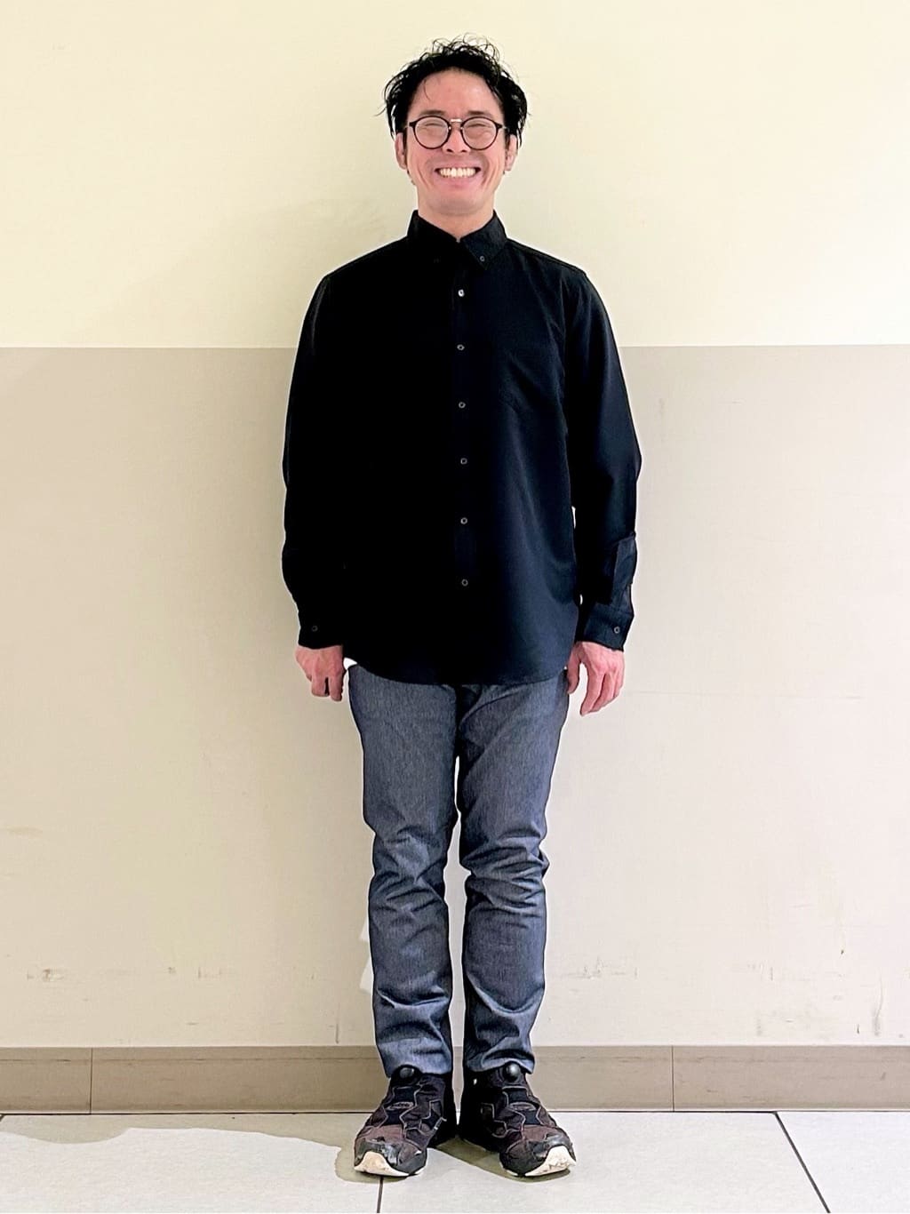 KENJI Iさんの「THE SHOP TK｜スムースファイバー長袖シャツ 【吸水速乾/UVカット/軽量/イージーケア】」を使ったコーディネート