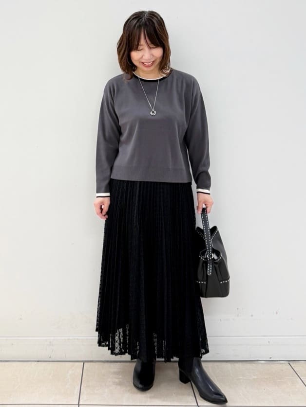 KIKIさんの「Reflect｜【イージーケア】サークルダイヤ柄レースプリーツスカート」を使ったコーディネート