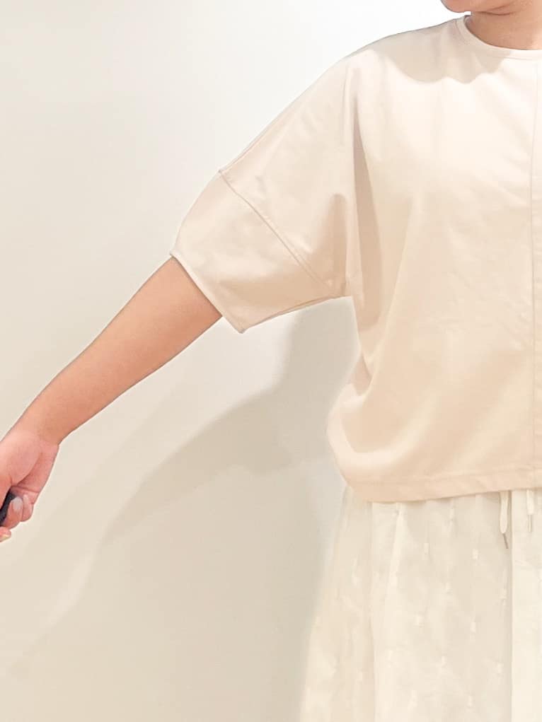 Asukaさんの「Dessin｜【二の腕カバー／UVカット】ランタンスリーブカットソー」を使ったコーディネート
