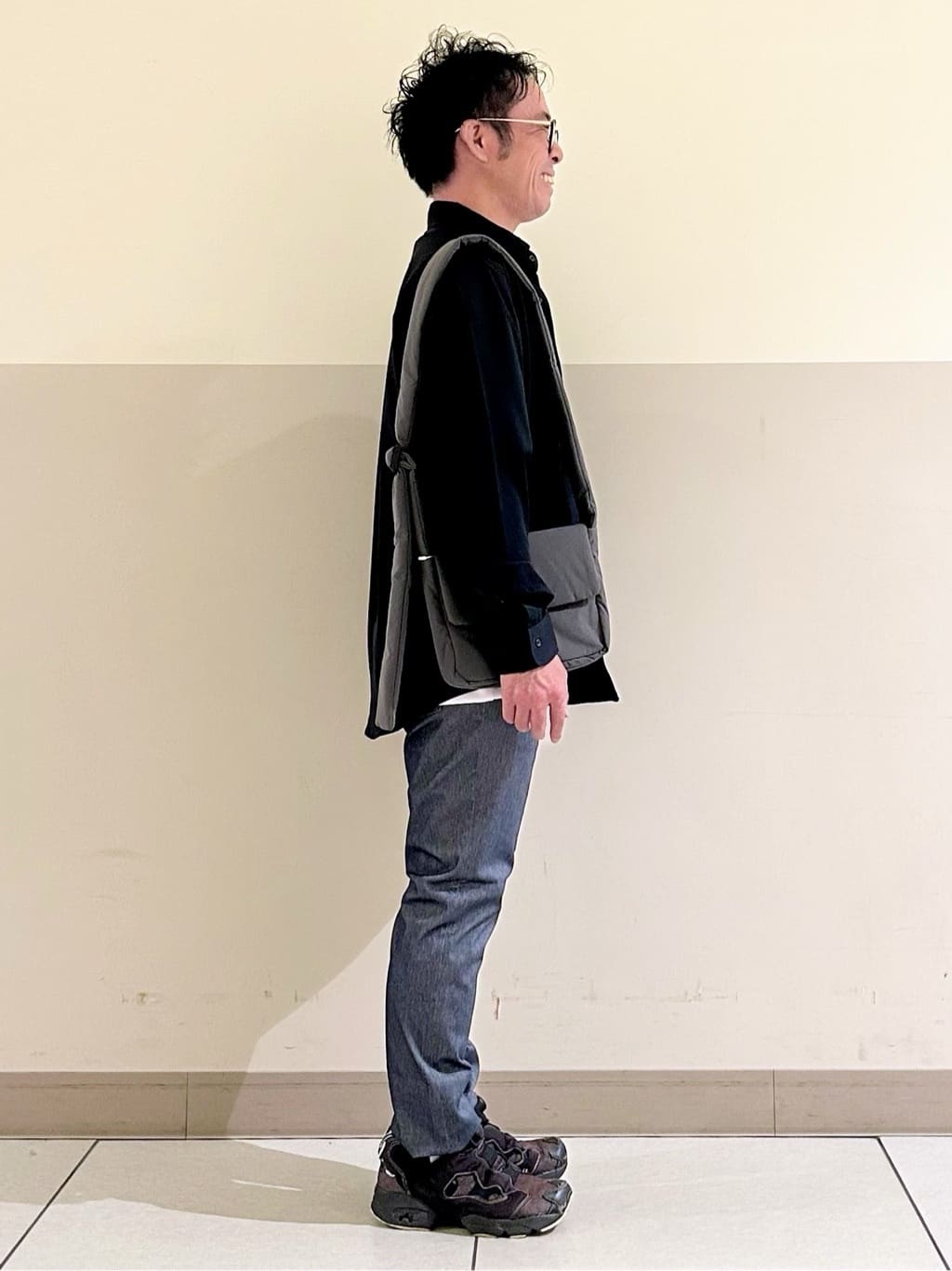 KENJI Iさんの「THE SHOP TK｜スムースファイバー長袖シャツ 【吸水速乾/UVカット/軽量/イージーケア】」を使ったコーディネート