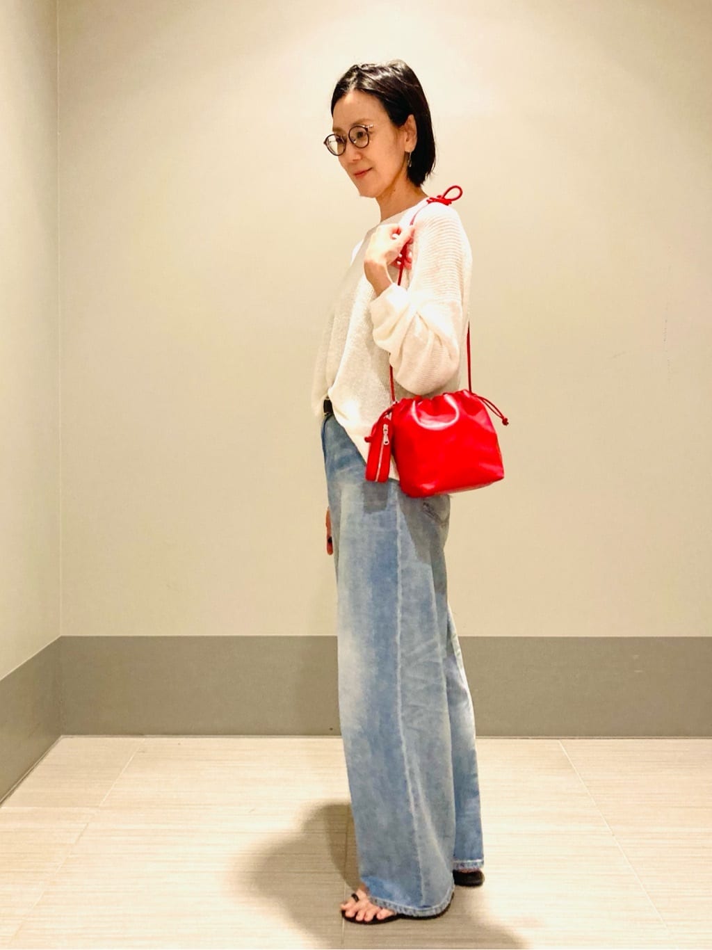 Furuさんの「DRESSTERIOR｜ヴィンテージ加工ワイドデニムパンツ」を使ったコーディネート