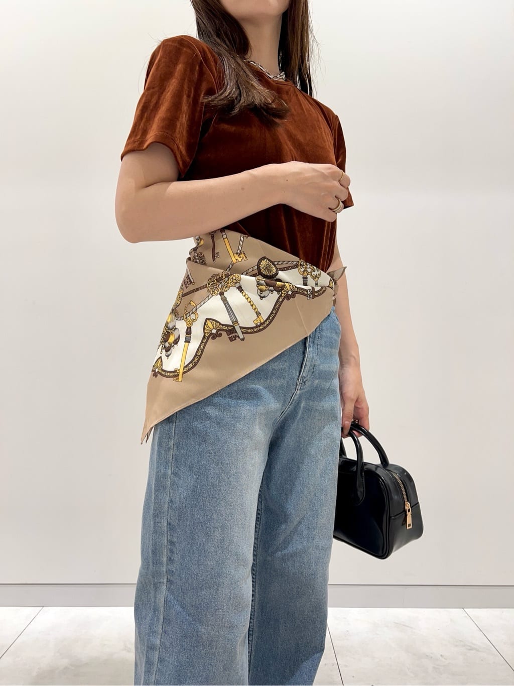 maiさんの「OPAQUE.CLIP｜フロッキーチュールTシャツ【洗濯機洗い可】」を使ったコーディネート