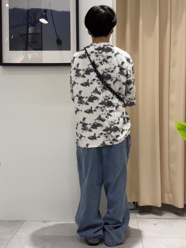 はさんの「THE SHOP TK｜タイダイクールポンチビッグTシャツ」を使ったコーディネート