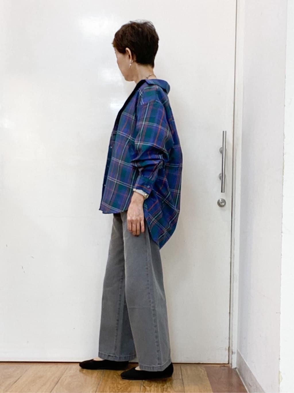 みぃさんの「SHOO･LA･RUE｜【洗濯機可/S-LL】程よい抜け感 大人のチェックシャツ」を使ったコーディネート