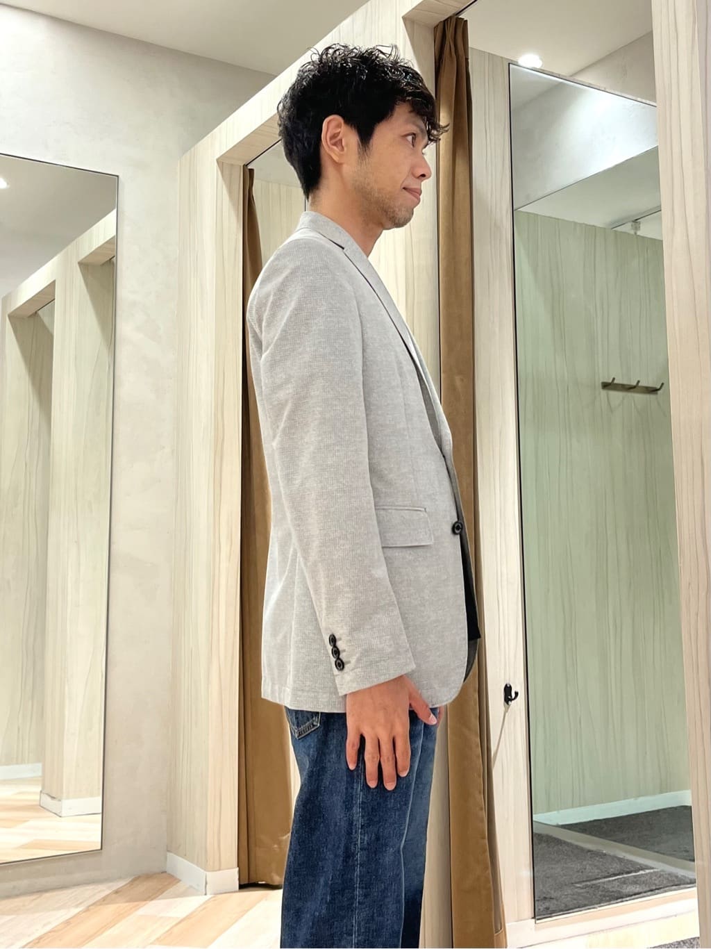 URAさんの「TAKEO KIKUCHI｜【抗菌防臭】COOL DOTS（R）ドビープリント ジャケット」を使ったコーディネート