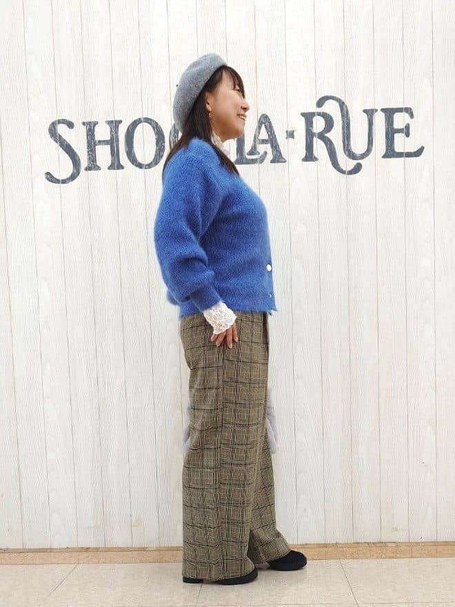 とろろさんの「SHOO･LA･RUE｜【S-LL】上品なレースハイネックトップス」を使ったコーディネート