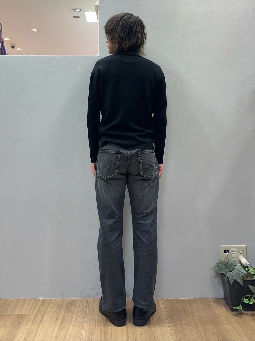Uさんの「TAKEO KIKUCHI｜アンチピリング タートルネック ニット」を使ったコーディネート