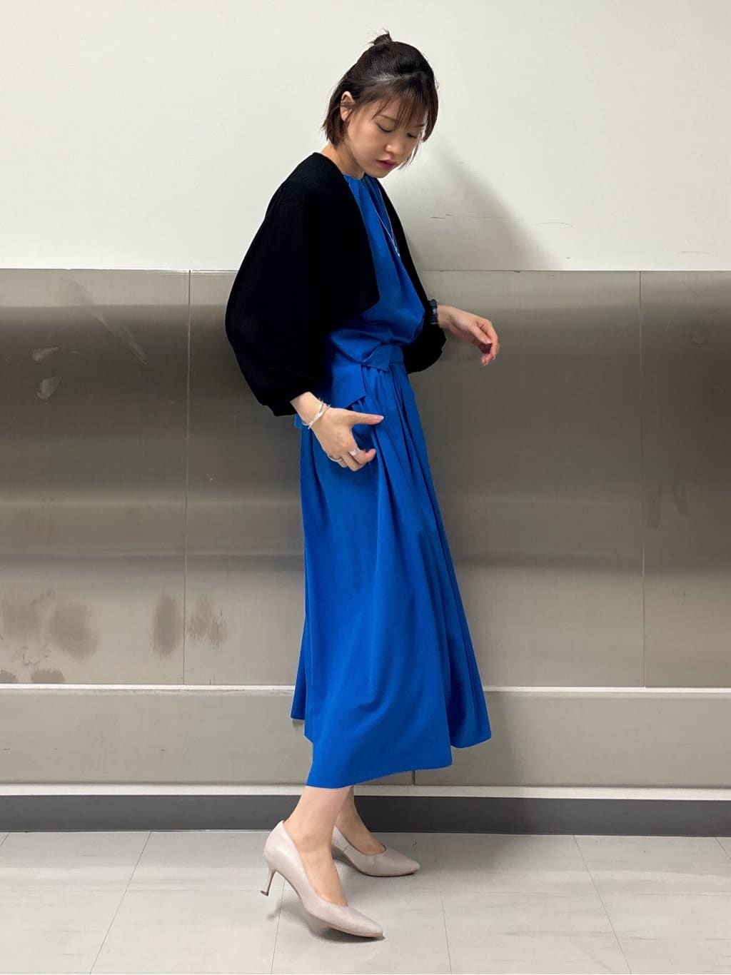 kanaeさんの「INDIVI｜【軽く羽織れる】ボレロカーディガン」を使ったコーディネート