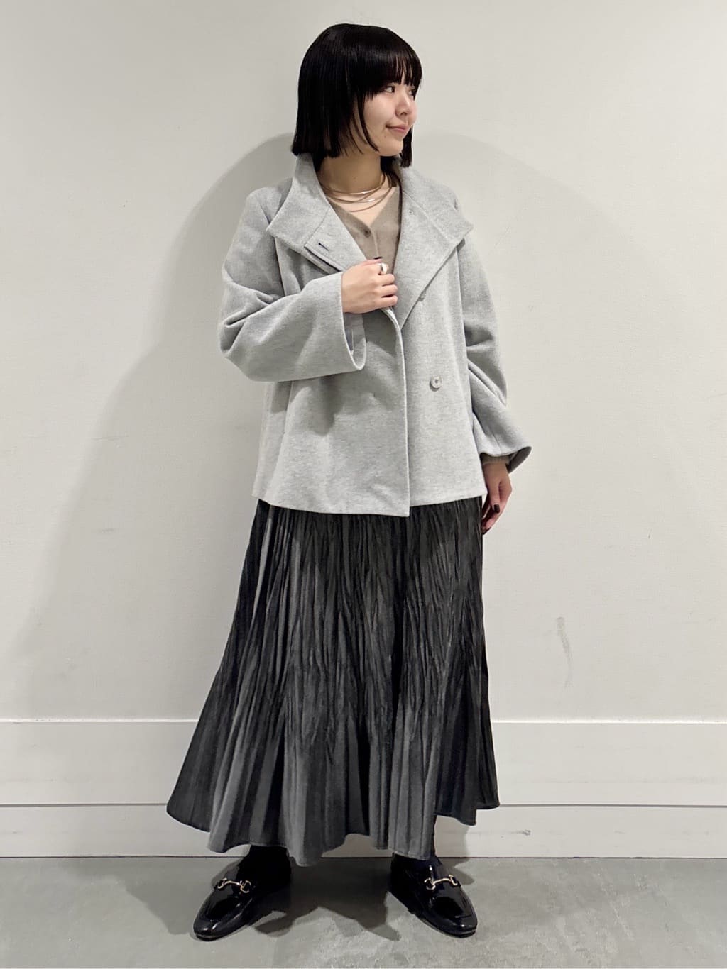 モエカさんの「UNTITLED｜【着回しが効く／オンオフアウター】ウールショートコート」を使ったコーディネート