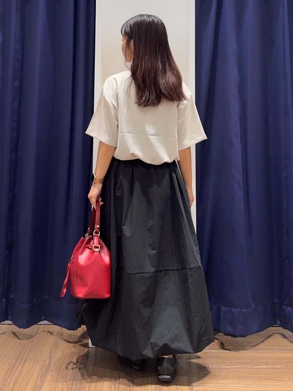 cherryさんの「THE SHOP TK｜アソートロゴTシャツ【接触冷感/防シワ/吸水速乾/UVケア/洗濯機OK】」を使ったコーディネート