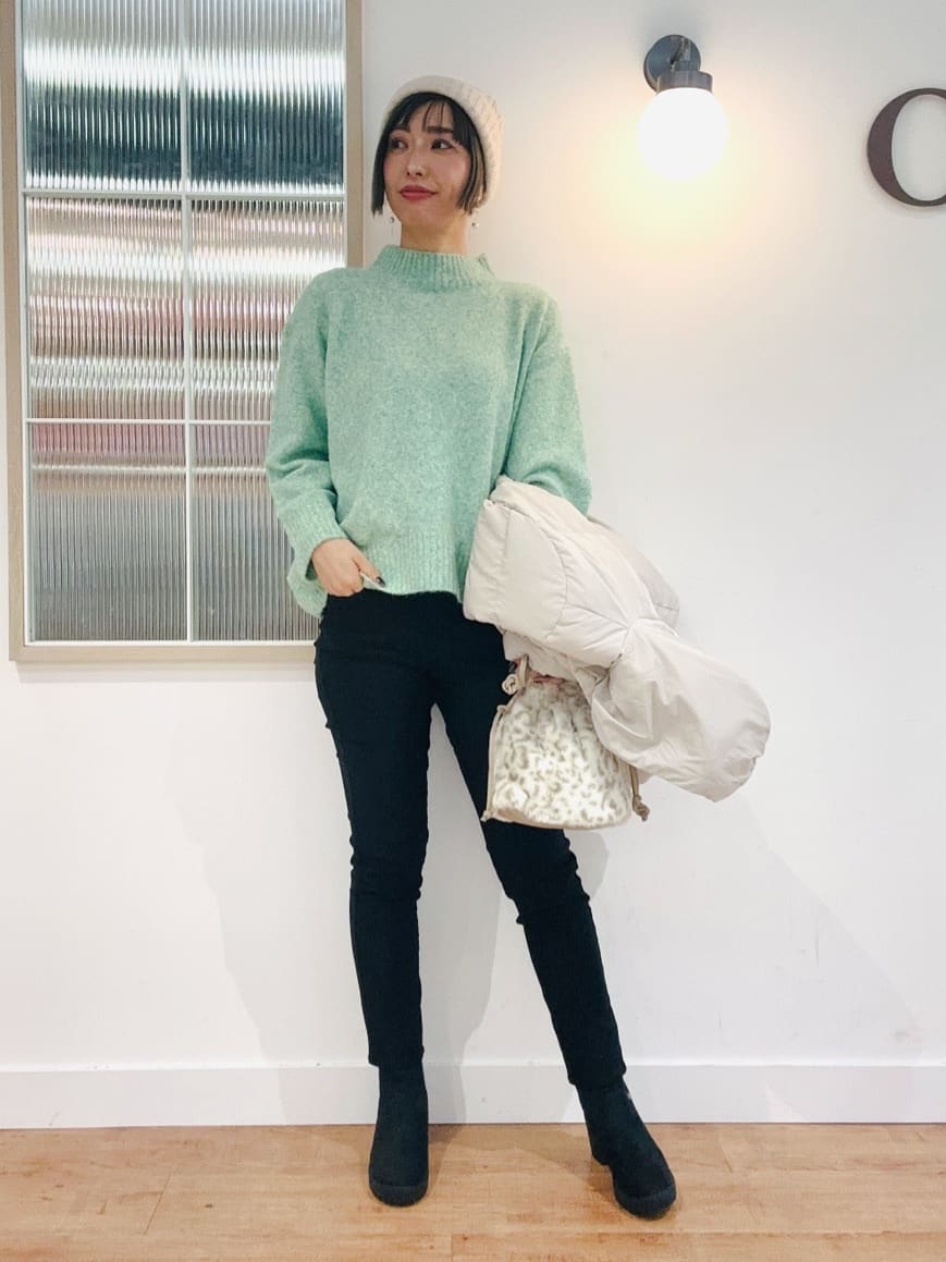 えまんさんの「SHOO･LA･RUE｜【洗濯機可/S-LL】インせず着られる ふわふわハイネックニット」を使ったコーディネート