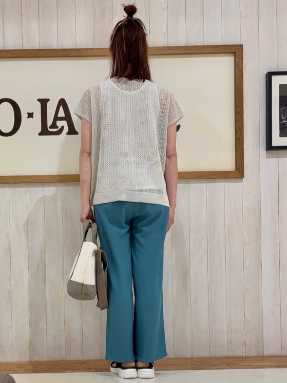 みきぽんさんの「SHOO･LA･RUE｜◆【S-LL/ひんやり】楽してきれい見え ドビースラブ ストレートパンツ」を使ったコーディネート