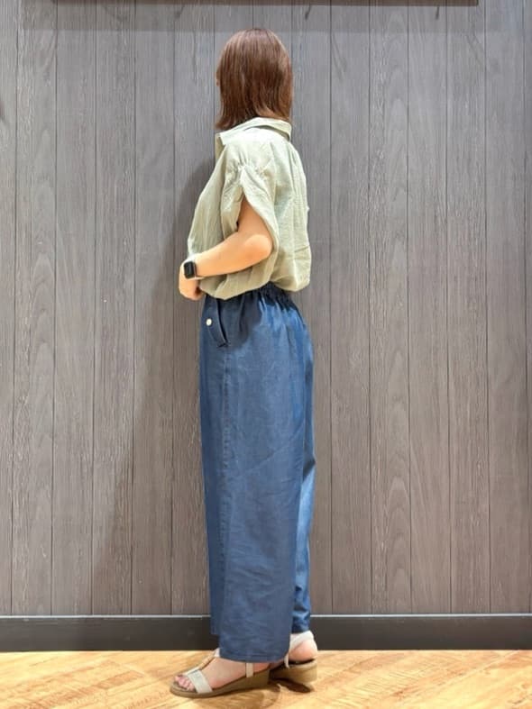 meiさんの「SHOO･LA･RUE｜【S-LL】さらシャリコットン 上品なシアー感のデザインシャツ」を使ったコーディネート