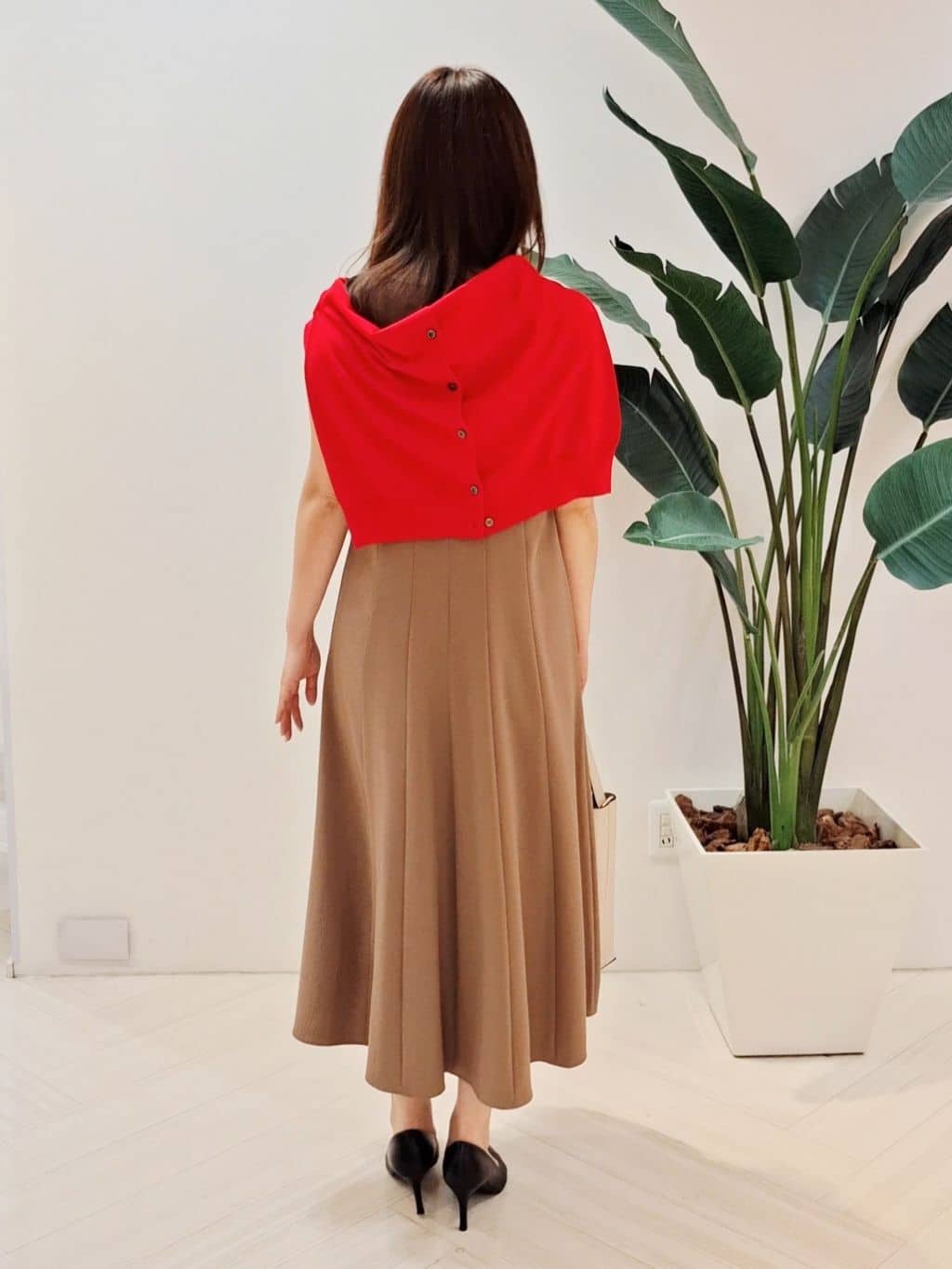YuKaRiさんの「UNTITLED｜【アンサンブル可/薄手】ベーシッククルーネックカーディガン」を使ったコーディネート