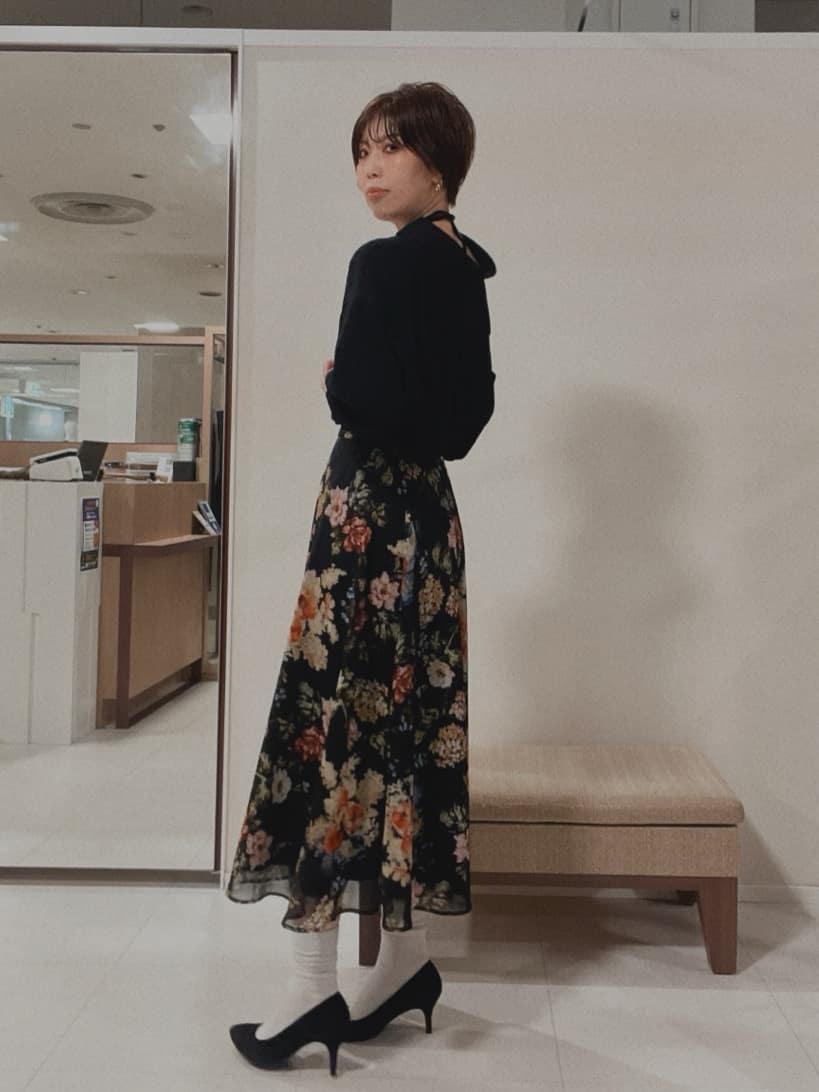 IWAMOさんの「UNTITLED｜【セットアップ可/スキッパー/ゆったり】リラクパウダーシャツ」を使ったコーディネート