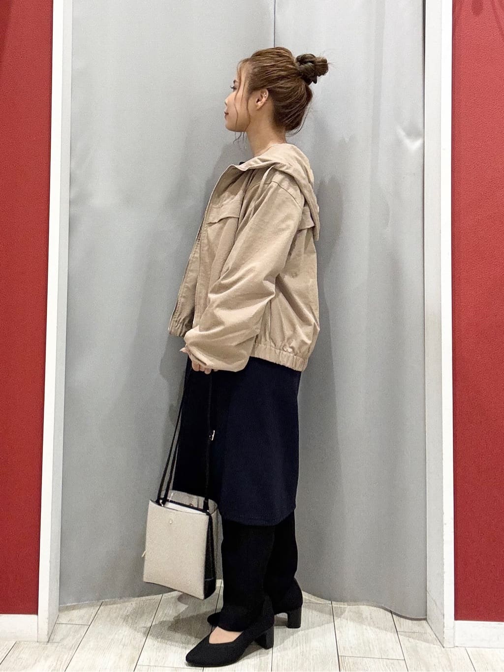shioさんの「SHOO･LA･RUE｜【洗える/S-LL/美脚シルエット】ハイパーストレッチ テーパードパンツ」を使ったコーディネート