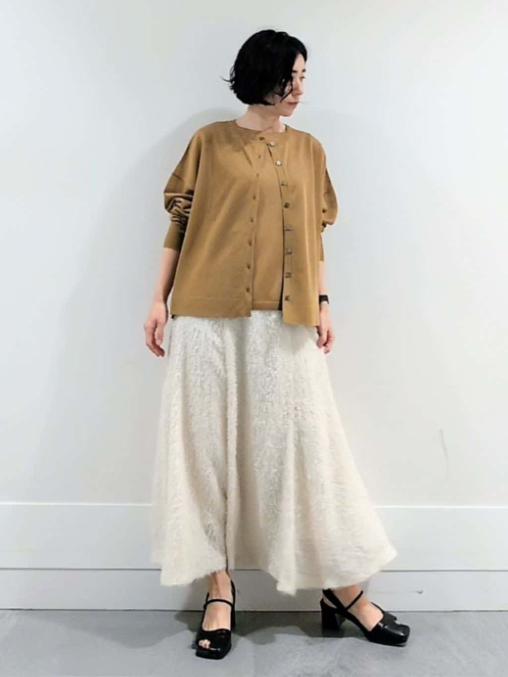 ミズタさんの「UNTITLED｜【アンサンブル可/洗える】シアーノースリーブ プルオーバー」を使ったコーディネート