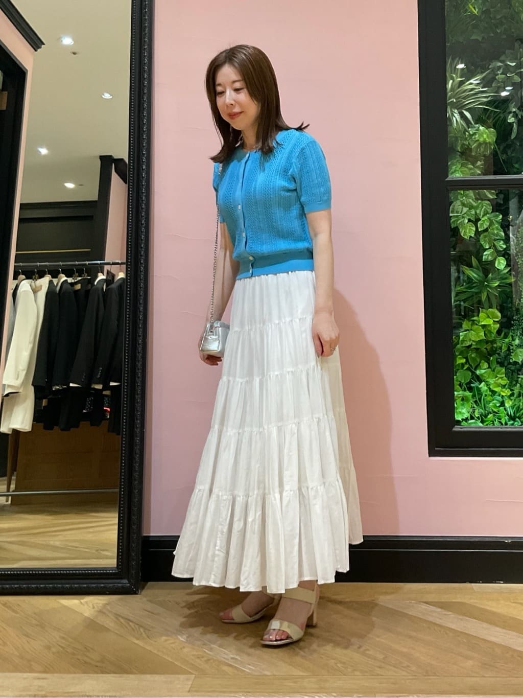 maruさんの「DRESSTERIOR｜◆洗える/コットンボイルティアードスカート」を使ったコーディネート