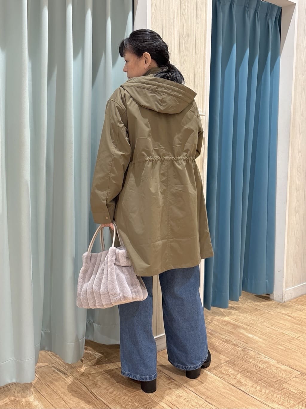 わかさんの「SHOO･LA･RUE｜グラフィックアソート BIGロンT」を使ったコーディネート