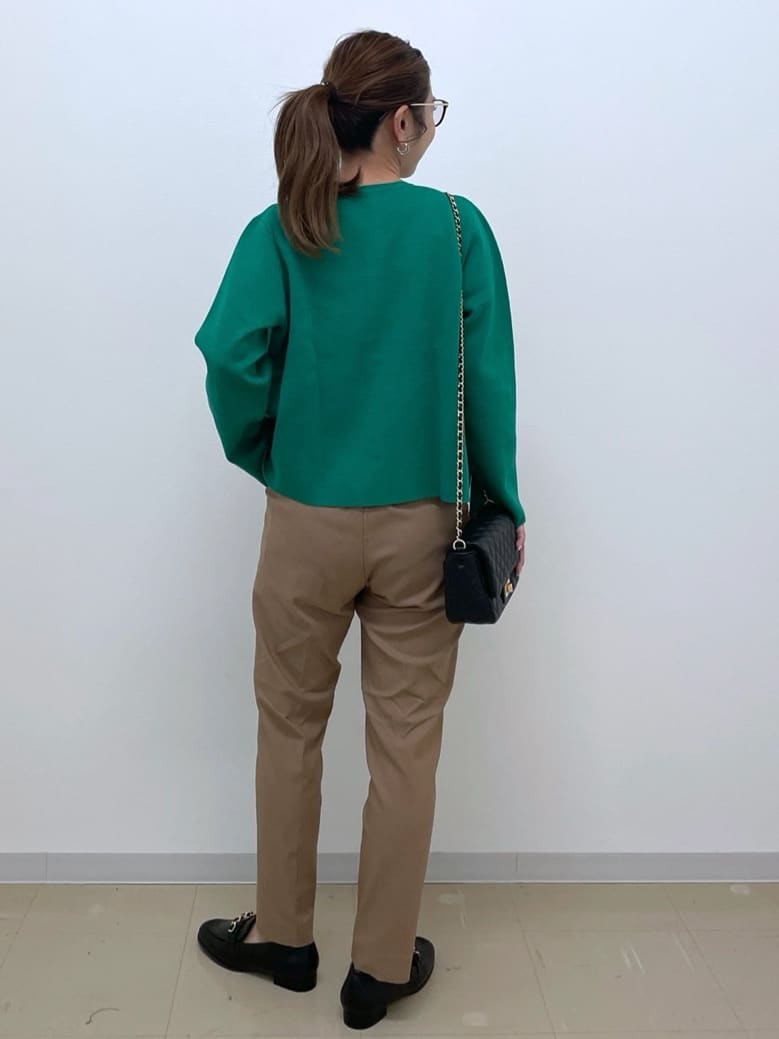 Akiさんの「OPAQUE.CLIP｜メタリック刺繍ロゴTシャツ【接触冷感／洗濯機洗い可】」を使ったコーディネート