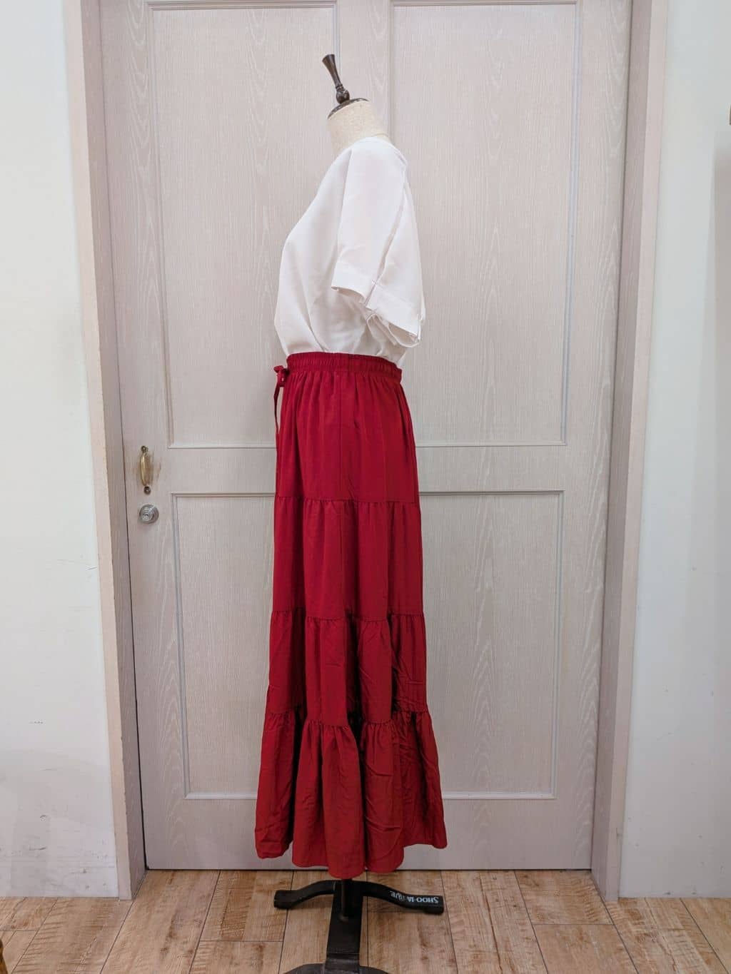 naoさんの「SHOO･LA･RUE｜【S-LL/セットアップ可/ひんやり】きちんと見えで上品 お袖タック スキッパーブラウス」を使ったコーディネート