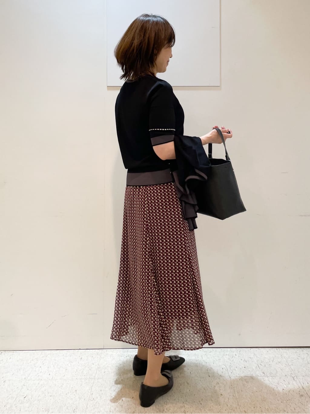 めいさんの「Reflect｜【WEB先行カラーあり／マシンウォッシュ可／ウエスト総ゴム】コツキ幾何柄ロングスカート」を使ったコーディネート