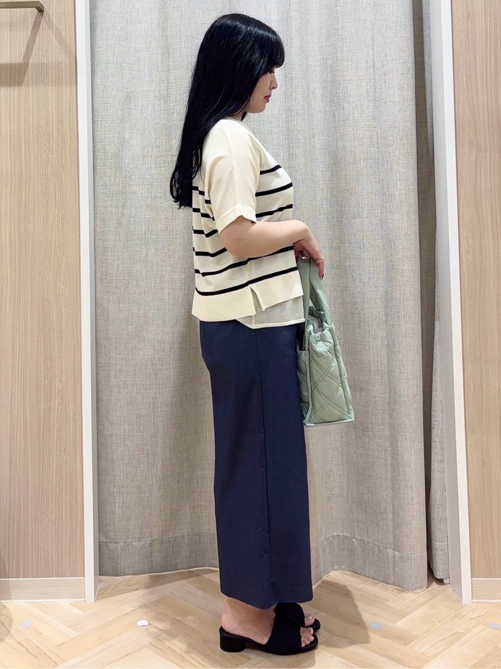 minamiさんの「grove｜サマーハイパーストレッチワイドパンツ」を使ったコーディネート