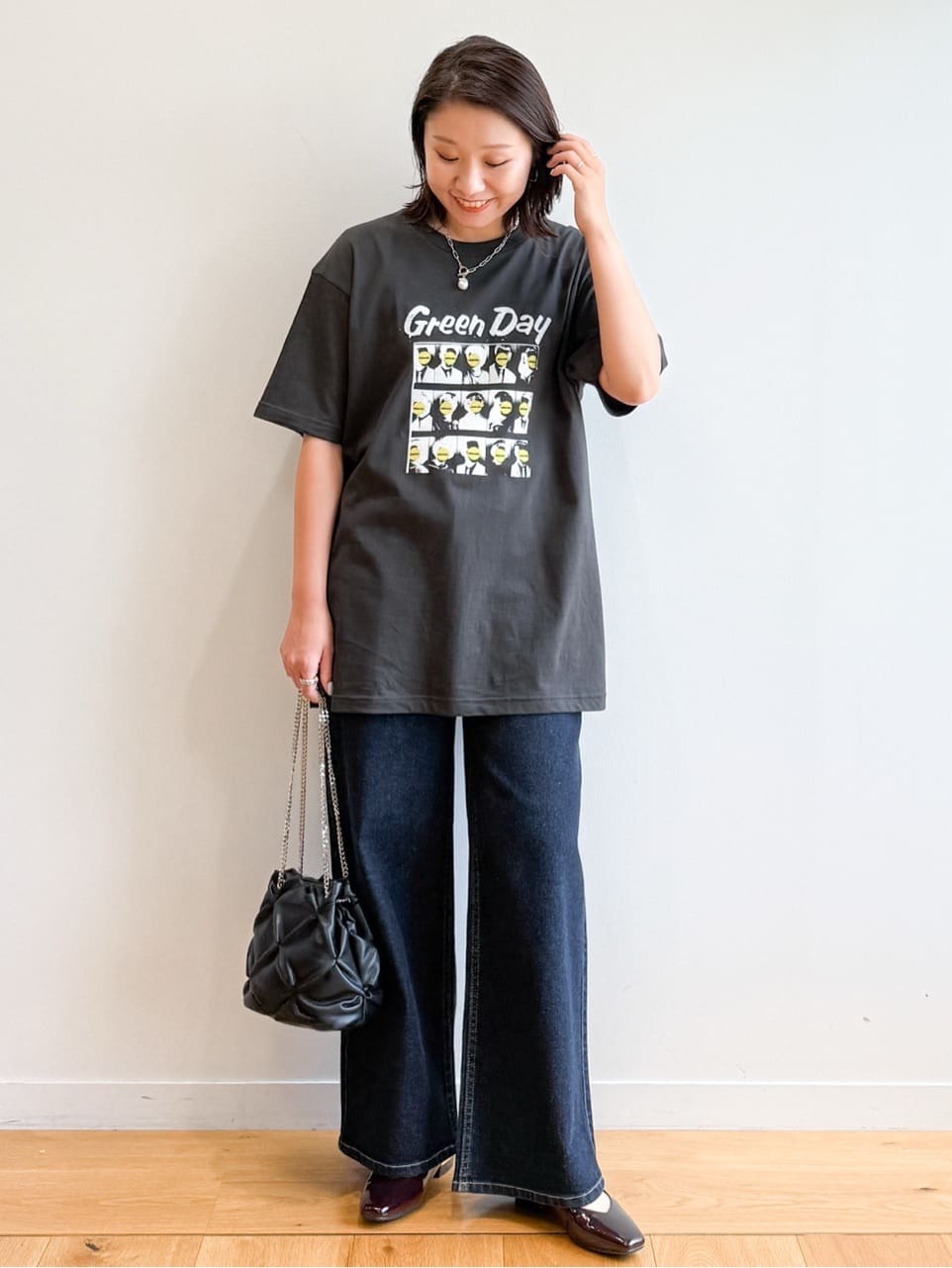 yuka.aさんの「OPAQUE.CLIP｜ロックTシャツ別注アソート【GREEN DAY／METALLICA／THE BEATLES】」を使ったコーディネート