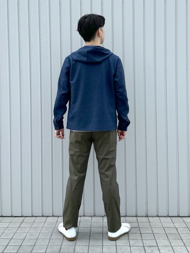 イッシーさんの「TAKEO KIKUCHI｜【JUST ONE LAYER】ダウンファブリックZIPパーカー」を使ったコーディネート