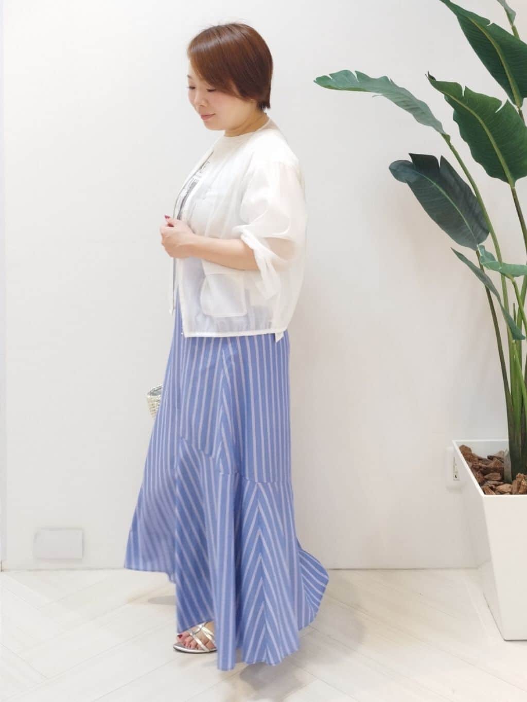 s u g iさんの「UNTITLED｜【ロゴT/プリントT】グラフィックTシャツ」を使ったコーディネート