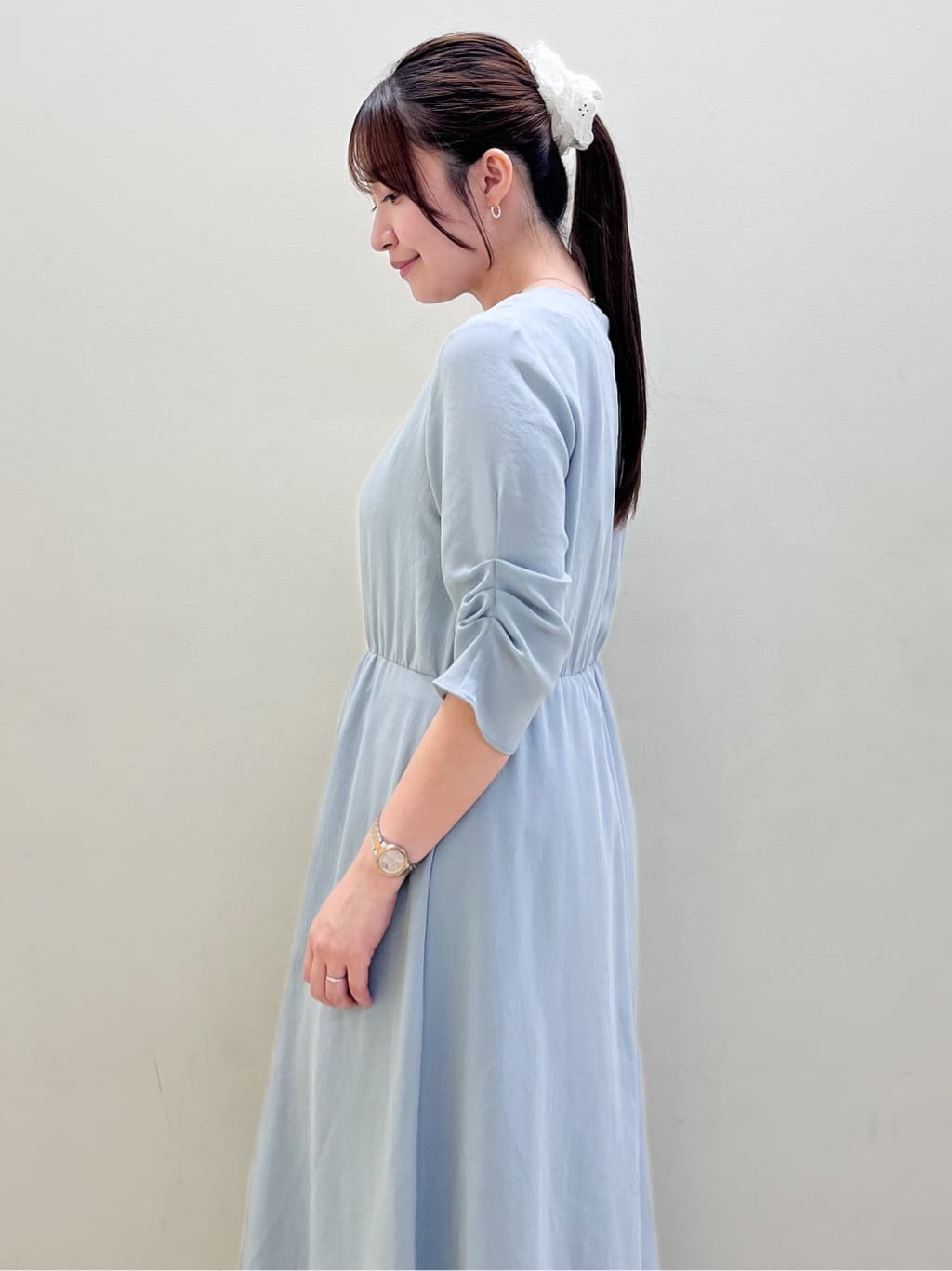 mikikoさんの「Reflect｜【WEB先行カラーあり／手洗い可／アンサンブル可】バイカラーカーディガン」を使ったコーディネート