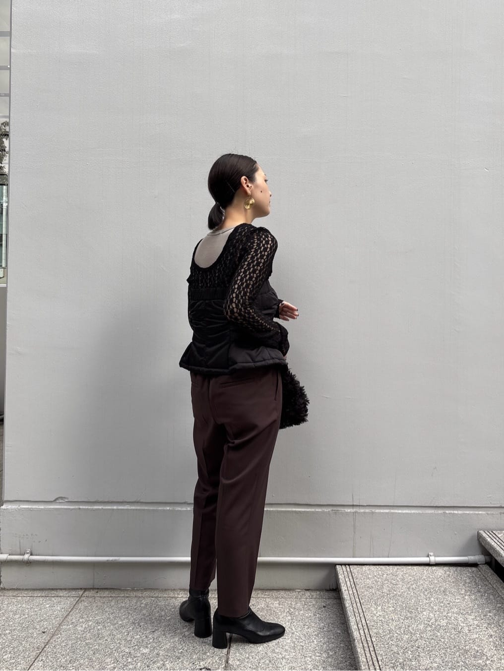 ayanoさんの「INDIVI｜Comfy SET UP｜イージーテーパードパンツ【セットアップ対応／通勤/カセット服】」を使ったコーディネート